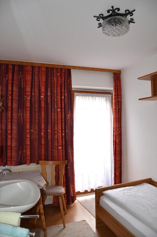 Christl'S Hof Bed and Breakfast Haiming Eksteriør billede